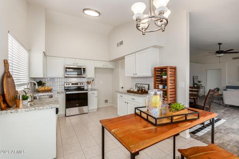 907 N Falcon Dr, Gilbert, AZ 85234 photo 17
