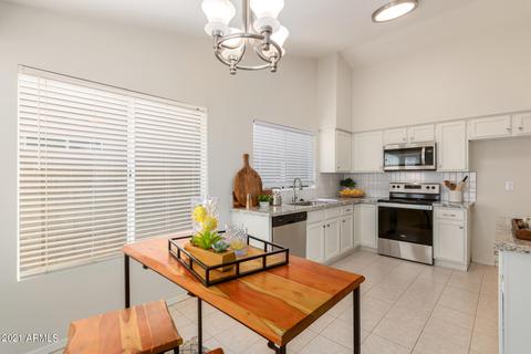 907 N Falcon Dr, Gilbert, AZ 85234 photo 16