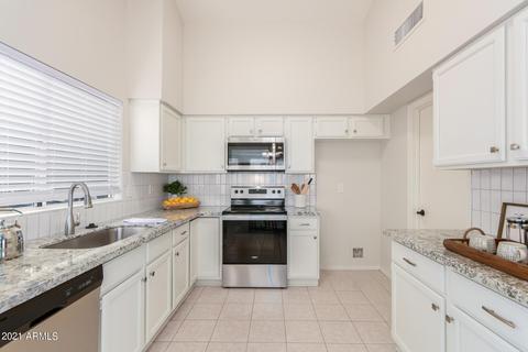 907 N Falcon Dr, Gilbert, AZ 85234 photo 19