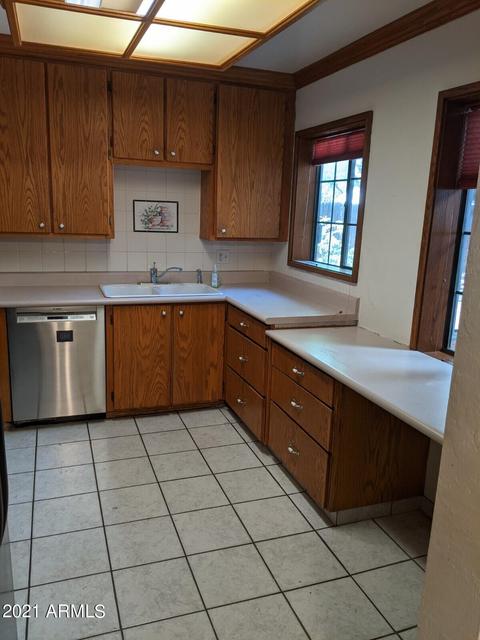 1316 E Lemon St, Tempe, AZ 85281 photo 3