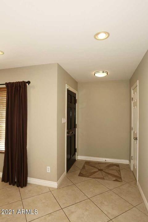 4120 E Pinchot Ave, Phoenix, AZ 85018 photo 5