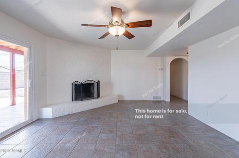 2931 E Laurel Ln, Phoenix, AZ 85028 photo 3