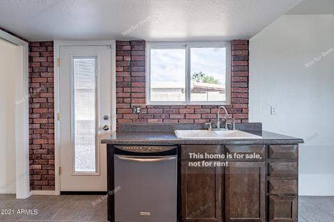 2931 E Laurel Ln, Phoenix, AZ 85028 photo 6