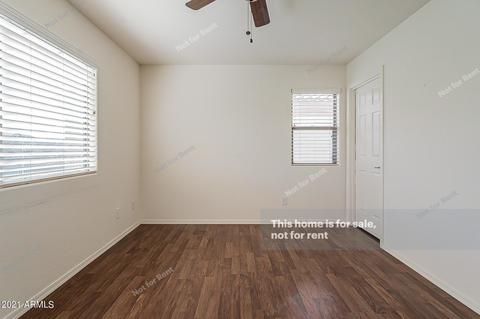 3919 E Branham Ln, Phoenix, AZ 85042 photo 13