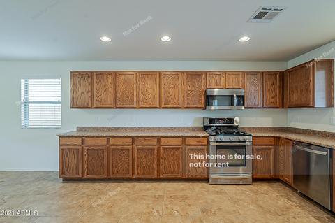 3919 E Branham Ln, Phoenix, AZ 85042 photo 7