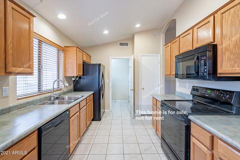 2175 S Quartz Ct, Gilbert, AZ 85295 photo 4