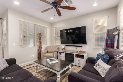 3843 E Stiles Ln, Gilbert, AZ 85295 photo 5