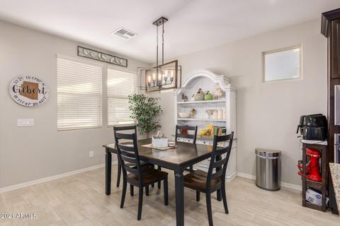 3843 E Stiles Ln, Gilbert, AZ 85295 photo 10