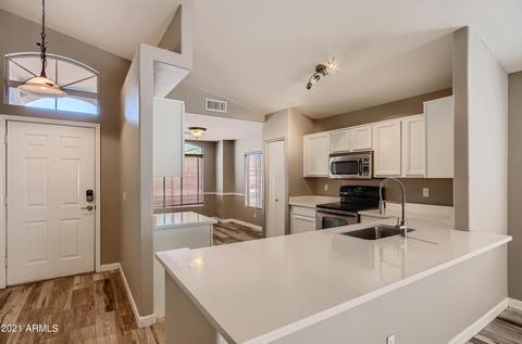 751 W Constitution Dr, Gilbert, AZ 85233 photo 11