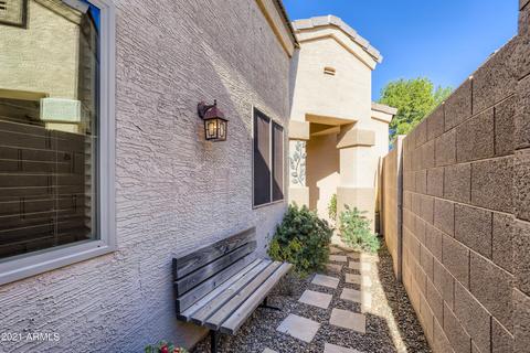 3228 E Maldonado Dr, Phoenix, AZ 85042 photo 2