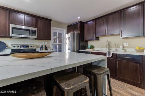 2121 E Broadmor Dr, Tempe, AZ 85282 photo 7