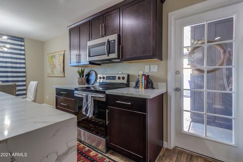 2121 E Broadmor Dr, Tempe, AZ 85282 photo 8