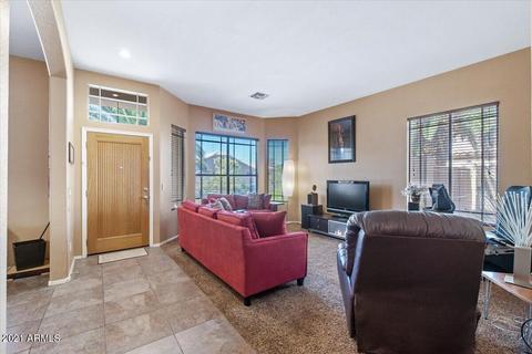 61 S Marin Dr, Gilbert, AZ 85296 photo 4