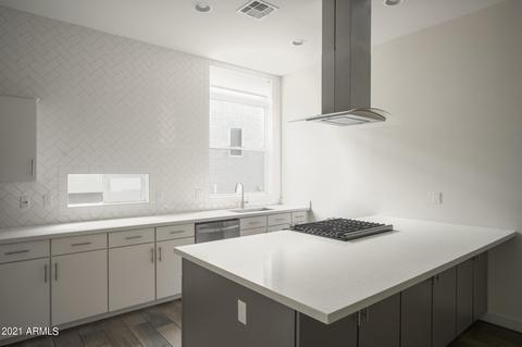 325 E Coronado Rd #11, Phoenix, AZ 85004 photo 2