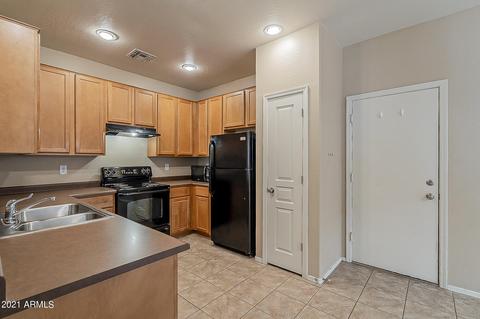 3884 E Santa Fe Ln, Gilbert, AZ 85297 photo 3