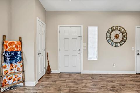 1029 E Odeum Ln, Phoenix, AZ 85040 photo 3