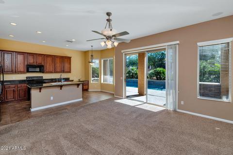 6887 S Pinehurst Dr, Gilbert, AZ 85298 photo 3
