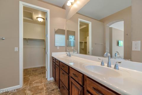 6887 S Pinehurst Dr, Gilbert, AZ 85298 photo 14