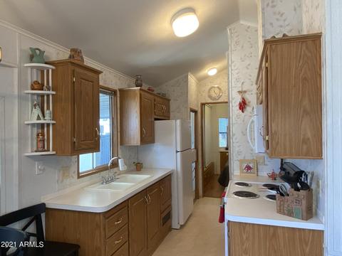 114 E Cholla Ln, Florence, AZ 85132 photo 4