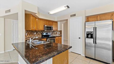 795 S Dodge St, Gilbert, AZ 85233 photo 6