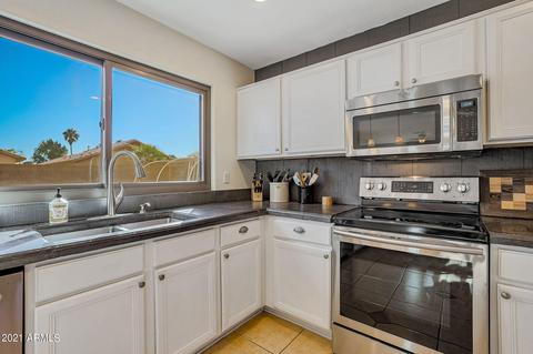 1679 E Aspen Way, Gilbert, AZ 85234 photo 9
