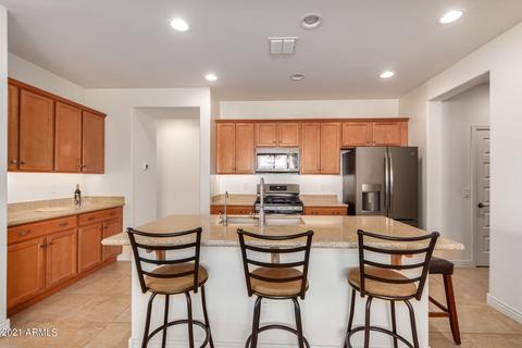 2674 E Cherry Hill Dr E, Gilbert, AZ 85298 photo 4