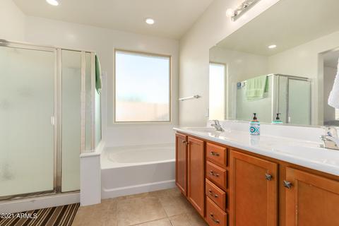 2674 E Cherry Hill Dr E, Gilbert, AZ 85298 photo 10