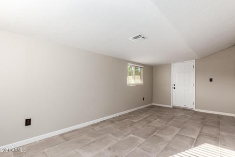 8822 N 17th Dr, Phoenix, AZ 85021 photo 5
