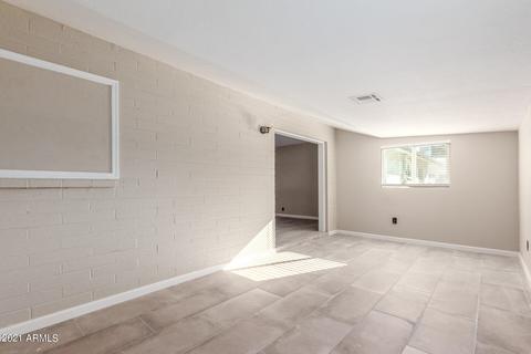 8822 N 17th Dr, Phoenix, AZ 85021 photo 6