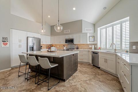 605 E Silverwood Dr, Phoenix, AZ 85048 photo 3