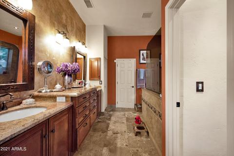 806 E Blue Eagle Ln, Phoenix, AZ 85086 photo 18