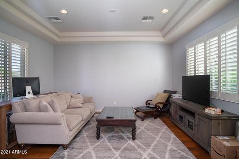 3667 E Crest Ln, Phoenix, AZ 85050 photo 11