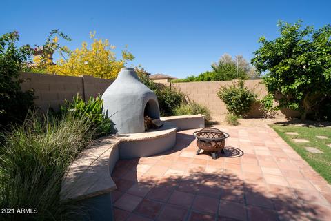 3667 E Crest Ln, Phoenix, AZ 85050 photo 17