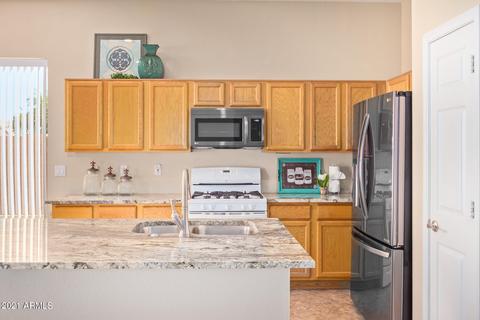 204 E Spur Ave, Gilbert, AZ 85296 photo 18