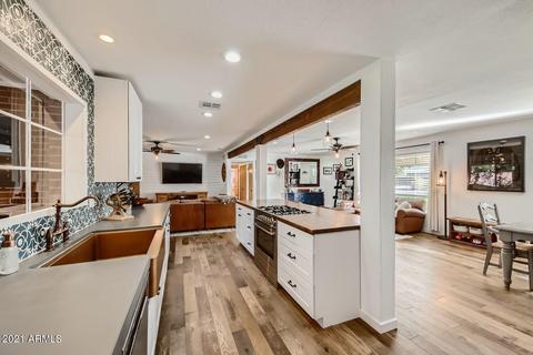 714 E Winter Dr, Phoenix, AZ 85020 photo 8