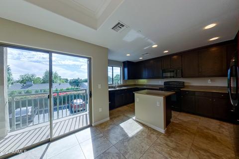 815 E Rose Ln #113, Phoenix, AZ 85014 photo 8