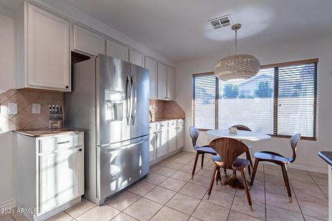 1641 E Laurel Ave, Gilbert, AZ 85234 photo 5