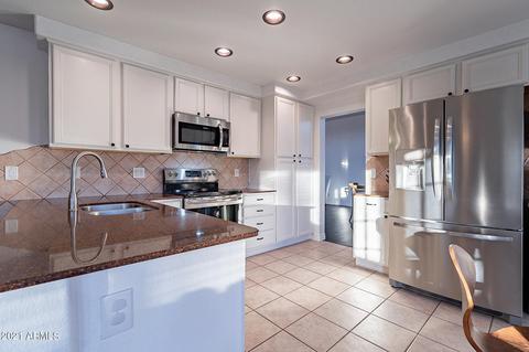 1641 E Laurel Ave, Gilbert, AZ 85234 photo 4