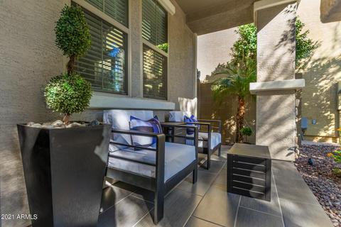 4380 E Selena Dr, Phoenix, AZ 85050 photo 2
