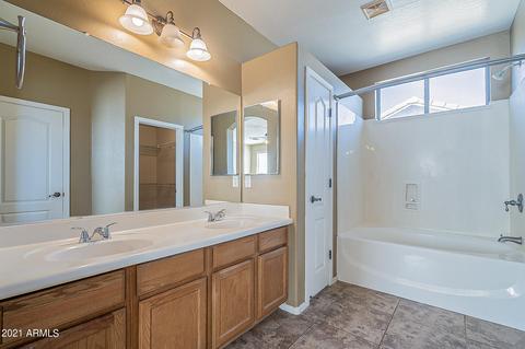 3878 S Dew Drop Ln, Gilbert, AZ 85297 photo 13