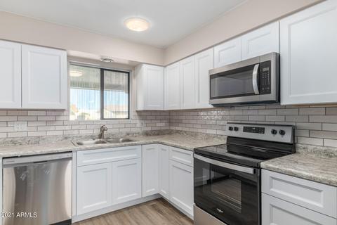 409 N 60th Pl, Mesa, AZ 85205 photo 2