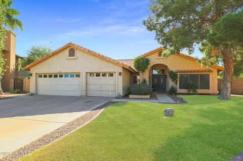 3211 E Cedarwood Ln, Phoenix, AZ 85048 photo 1