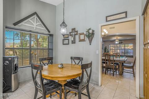 3211 E Cedarwood Ln, Phoenix, AZ 85048 photo 4
