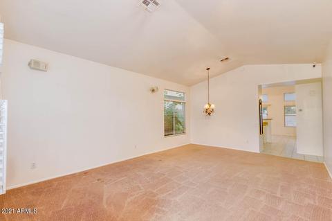 3219 E Wickieup Ln, Phoenix, AZ 85050 photo 4