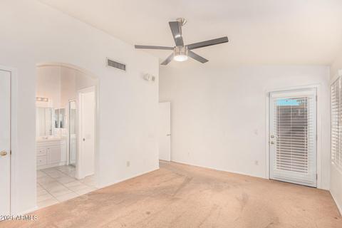 3219 E Wickieup Ln, Phoenix, AZ 85050 photo 15