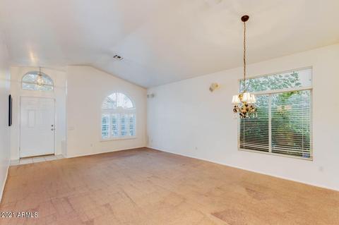 3219 E Wickieup Ln, Phoenix, AZ 85050 photo 3