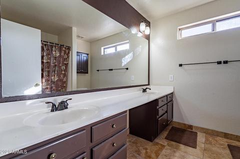 2033 E Pinto Dr, Gilbert, AZ 85296 photo 22