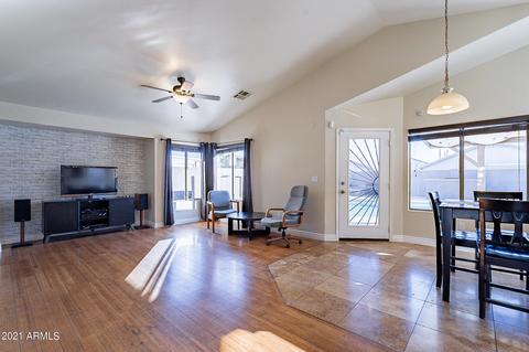 2033 E Pinto Dr, Gilbert, AZ 85296 photo 4