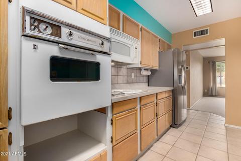 3018 S Dromedary Dr, Tempe, AZ 85282 photo 8