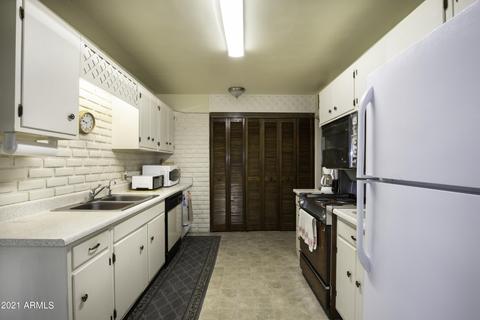 323 Elm St, Phoenix, AZ 85012 photo 9